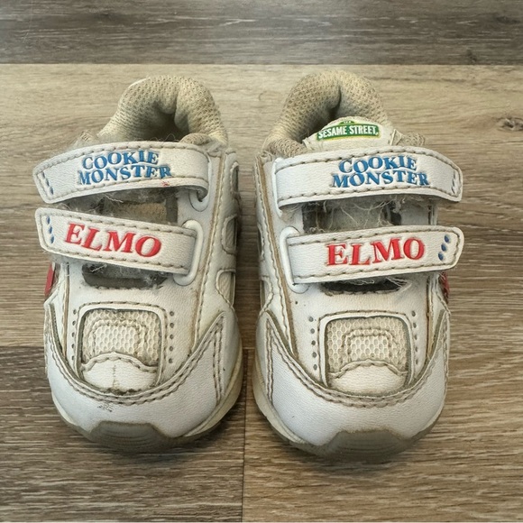 Vintage Y2K Elmo Cookie Monster Sesame Street Shoes Size 2W - Picture 12 of 12